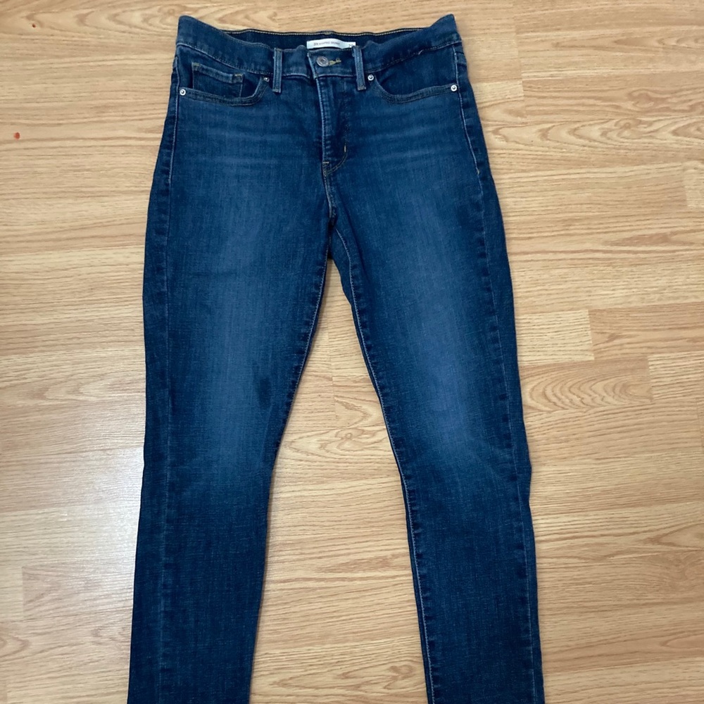 Levi 311 Shaping Skinny Jeans size 29